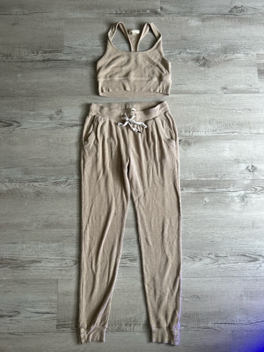 Z Supply Ribbed Drawstring Joggers in Taupe